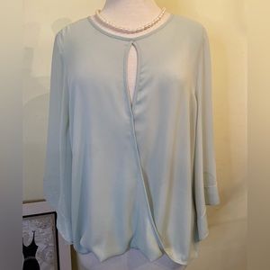 Vince Camuto Blouse Size L 3/4 Flutter Sleeves Aqua Color
